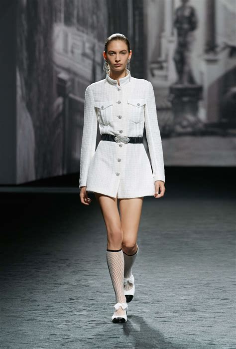 chanel moda 2023|chanel look 1 2023.